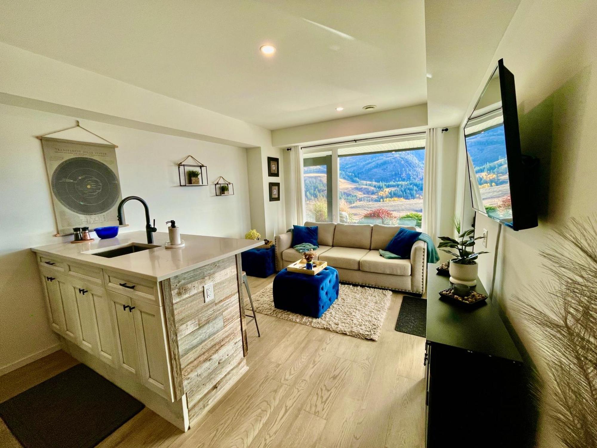 קלונה Beautiful Suite On Golf Course מראה חיצוני תמונה